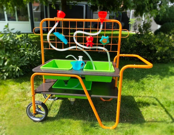 Beleduc Tuinspeelgoed - Rollende Zand- En Watertafel